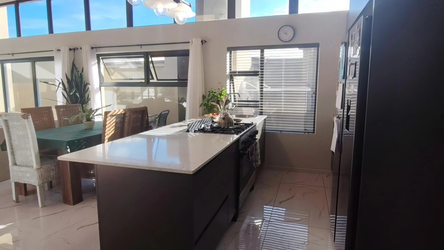 3 Bedroom Property for Sale in Hartenbos Heuwels Western Cape
